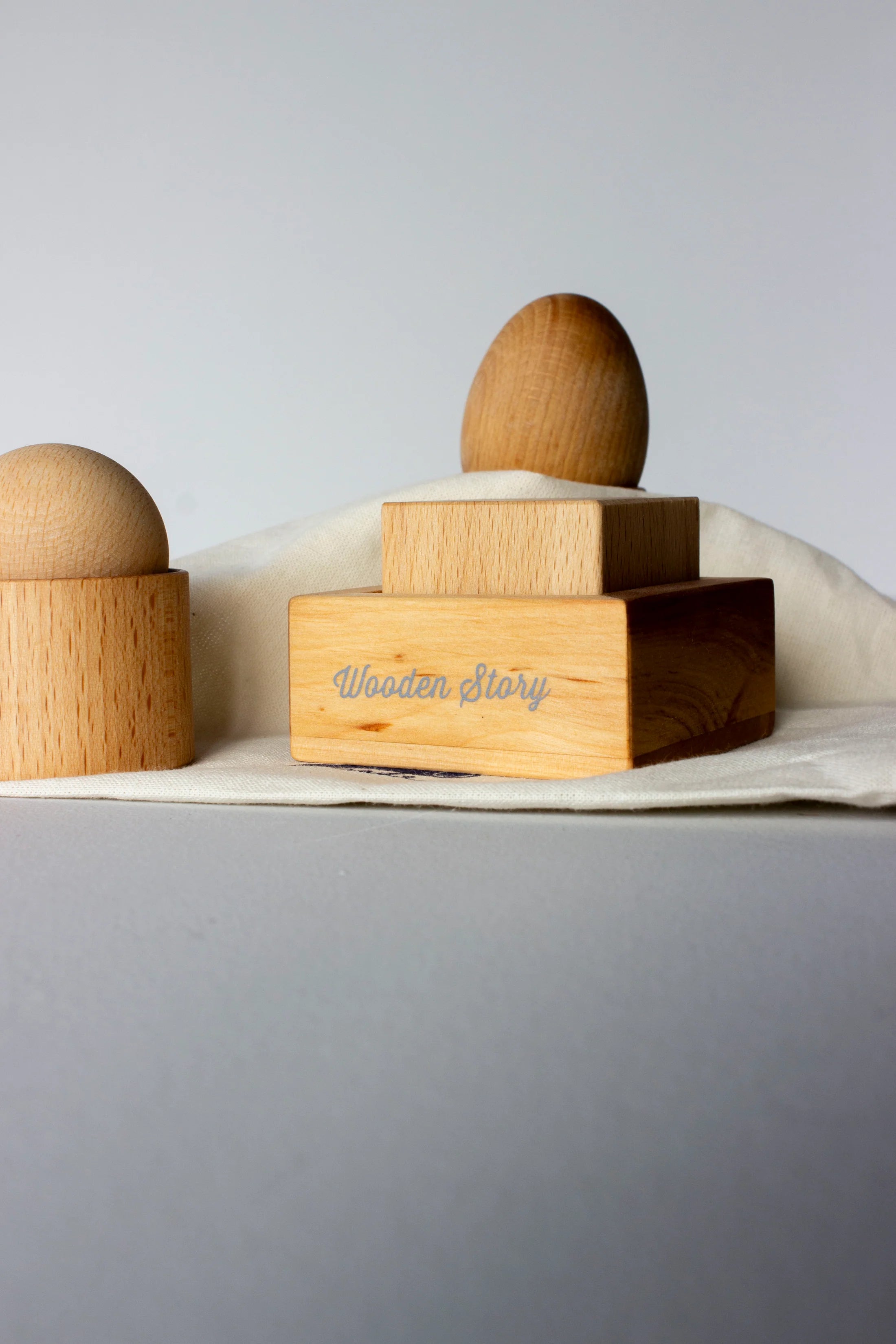 Egg, Ball & Cup